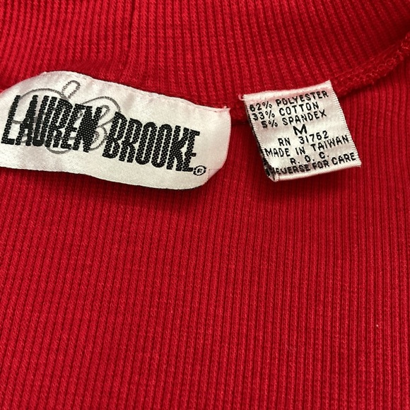 NWOT Lauren Brooke women turtleneck sweater with long sleeves. Size M. Red color - Picture 2 of 2